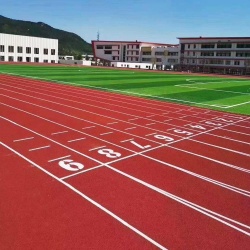 自结纹塑胶跑道：优势尽显，引领运动新潮流