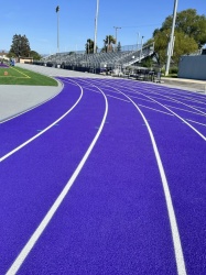 塑胶跑道是不是越厚越好？