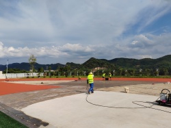 从材料到施工，一站式服务优势